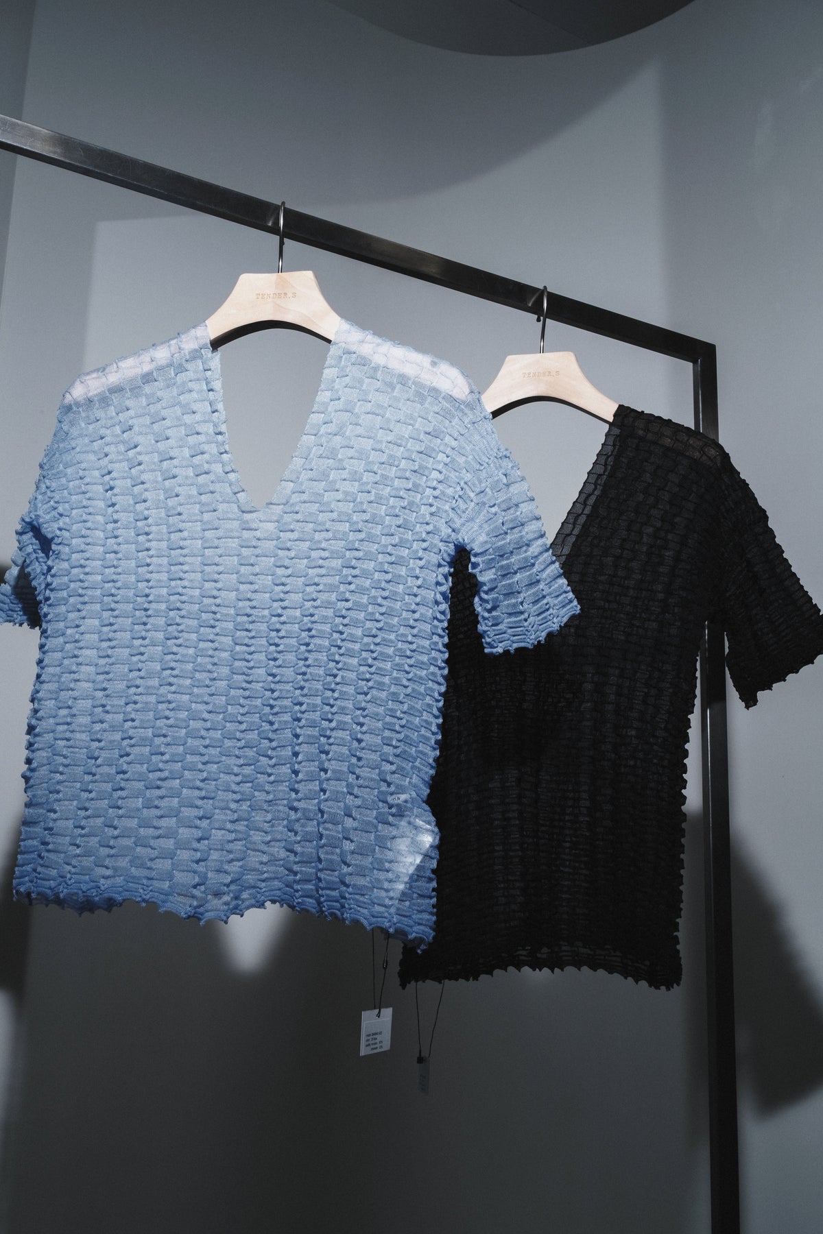 sheer wavy pullover
