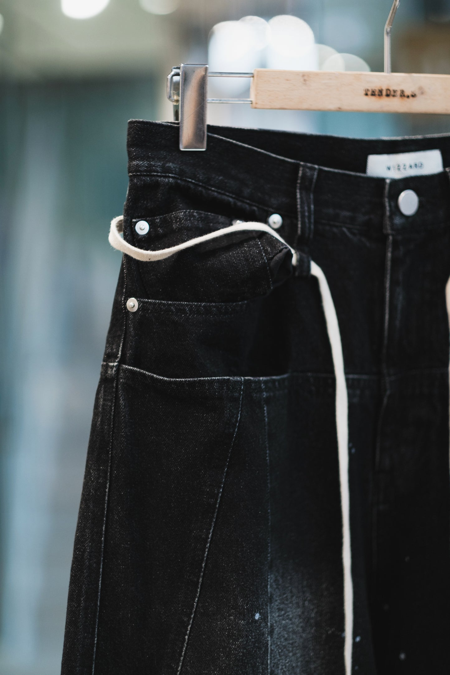 aging baggy denim pants