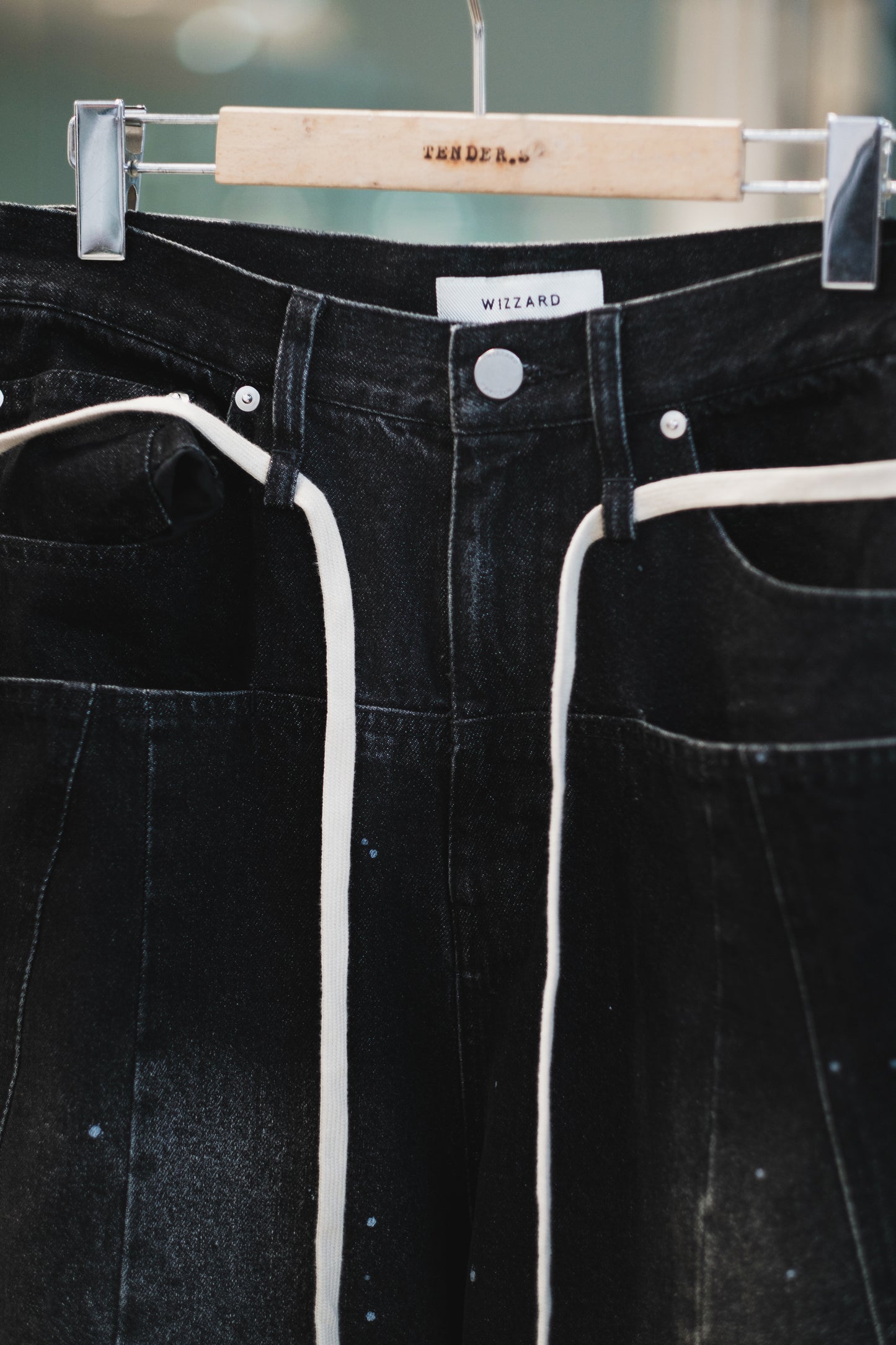 aging baggy denim pants