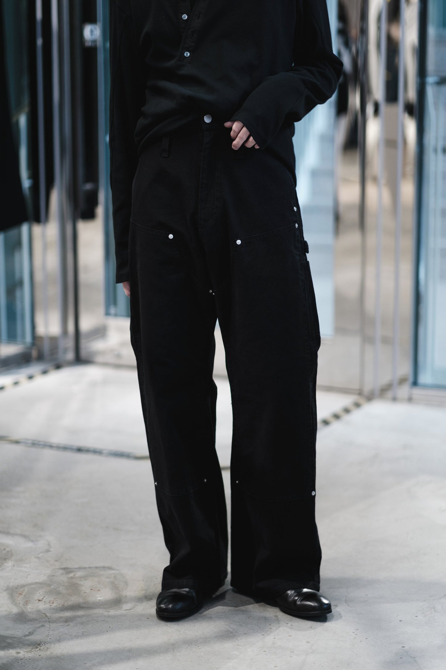 double knee motion pleat canvas pants