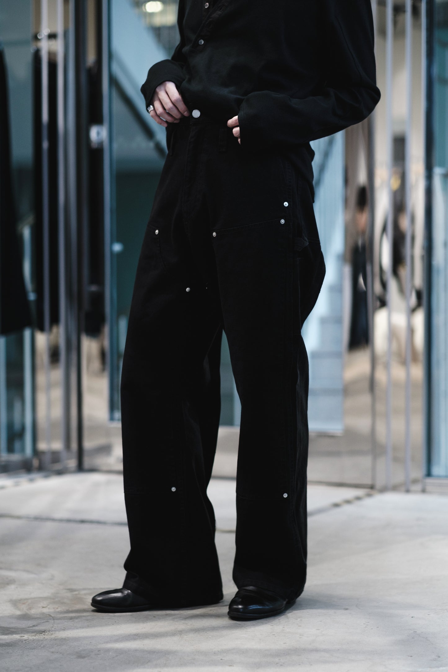 double knee motion pleat canvas pants