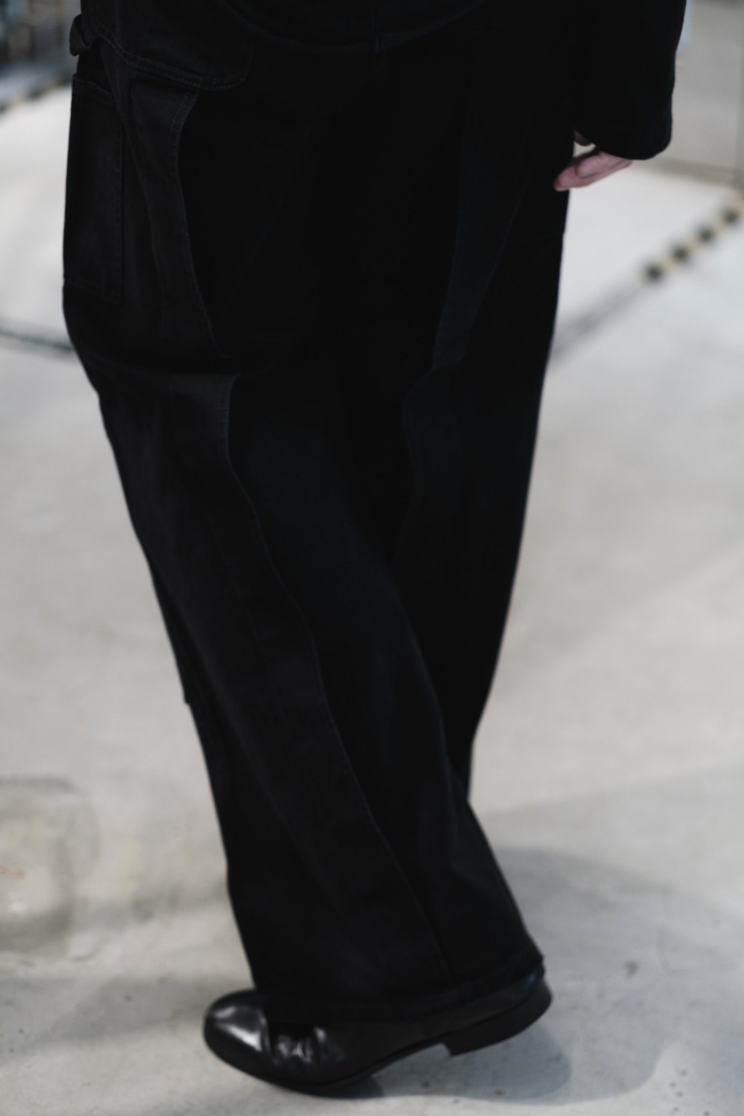 double knee motion pleat canvas pants