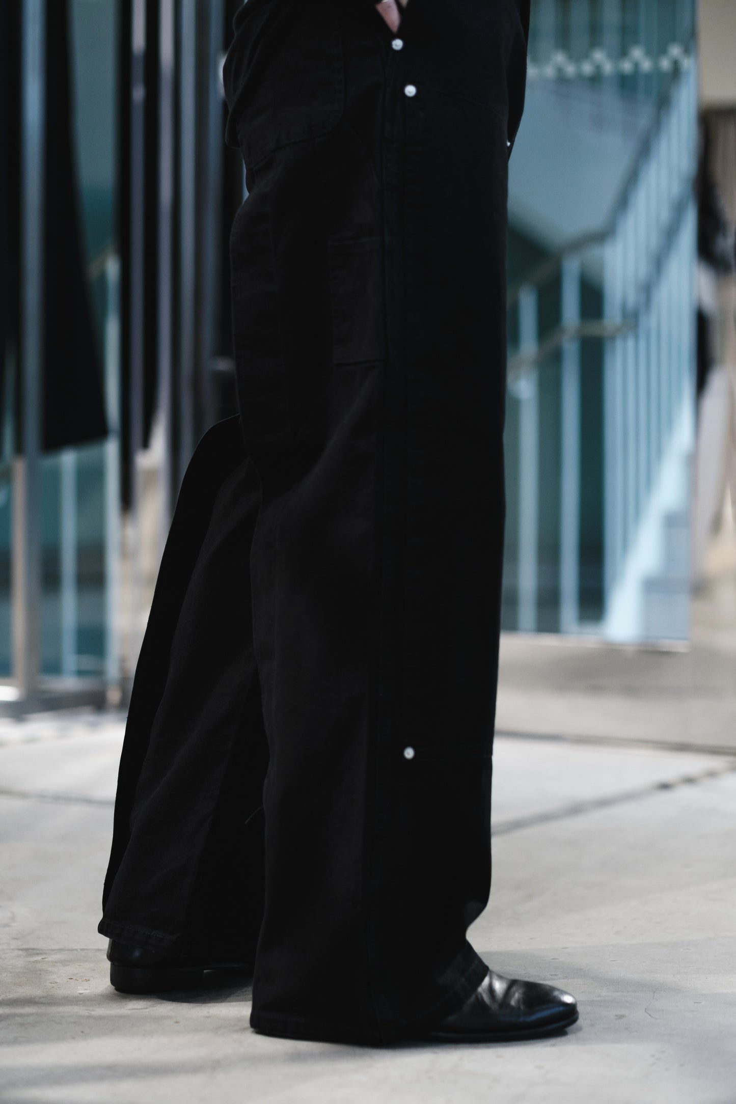 double knee motion pleat canvas pants