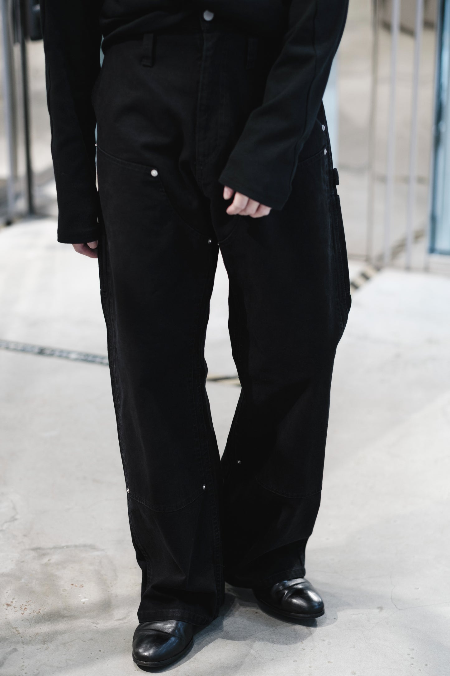 double knee motion pleat canvas pants