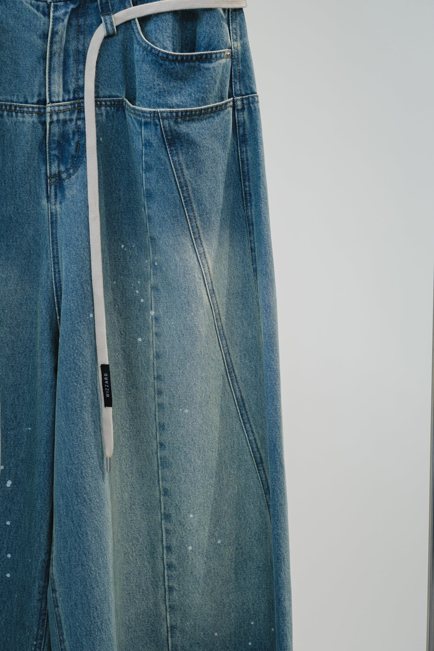 aging baggy denim pants