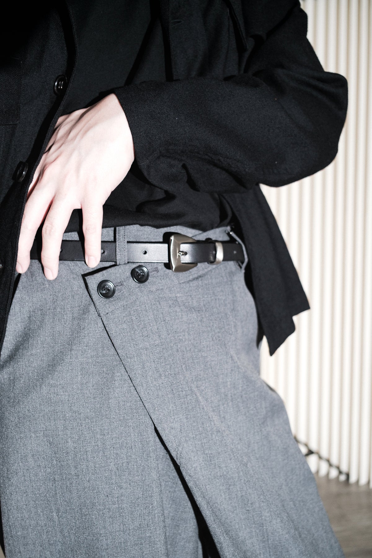 overlap front wool slacks