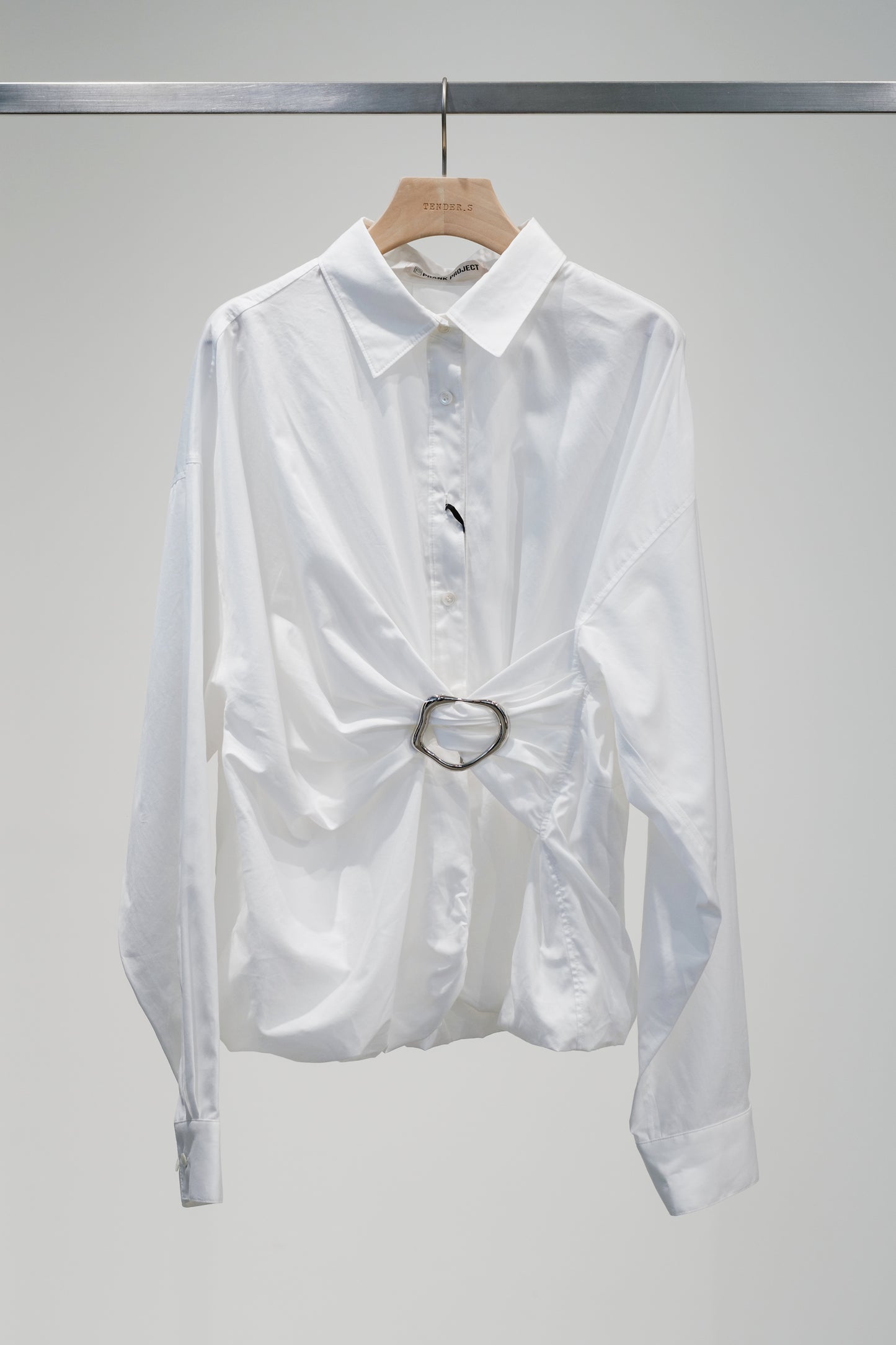 buckle balloon shirt