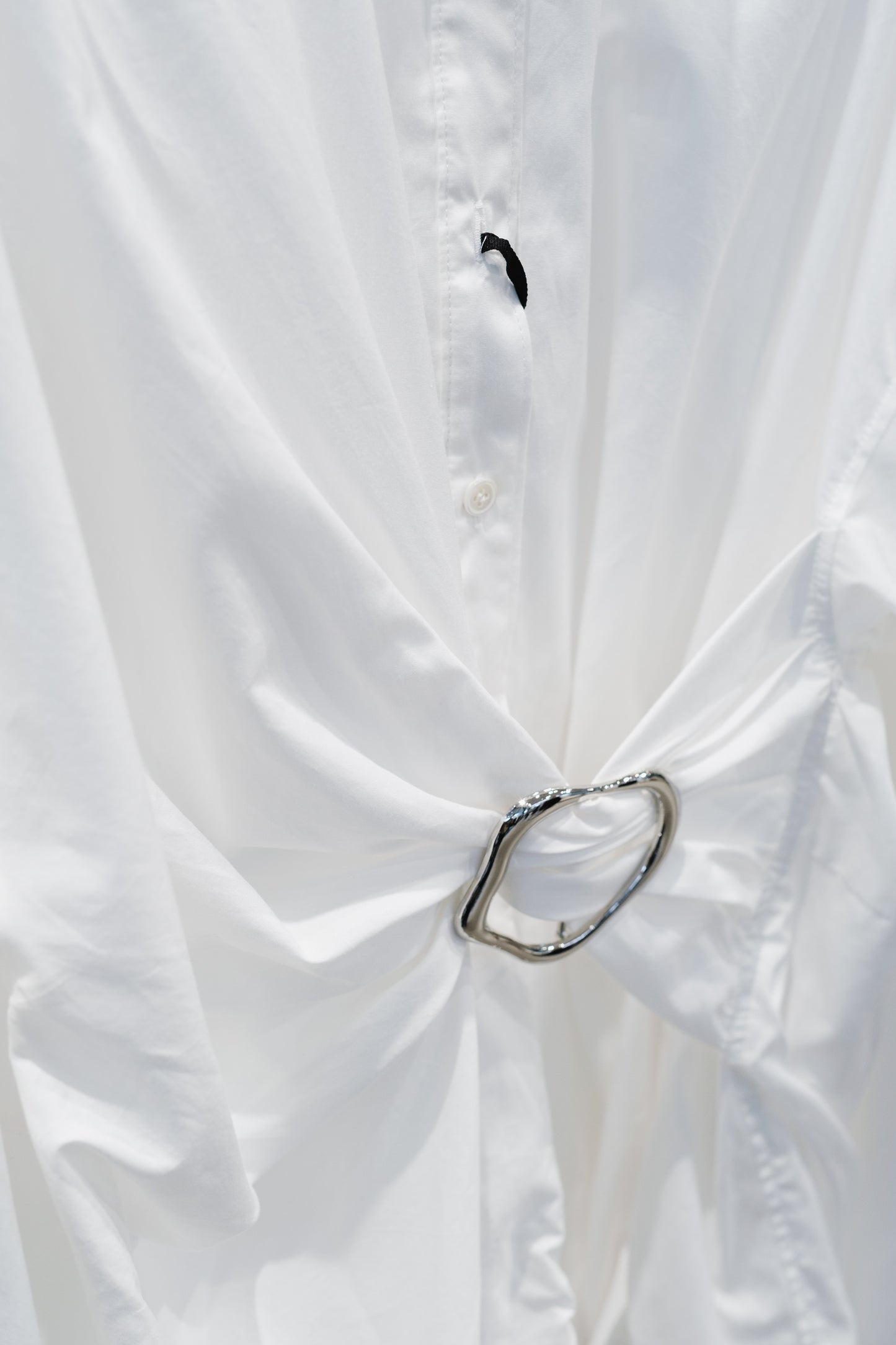 buckle balloon shirt