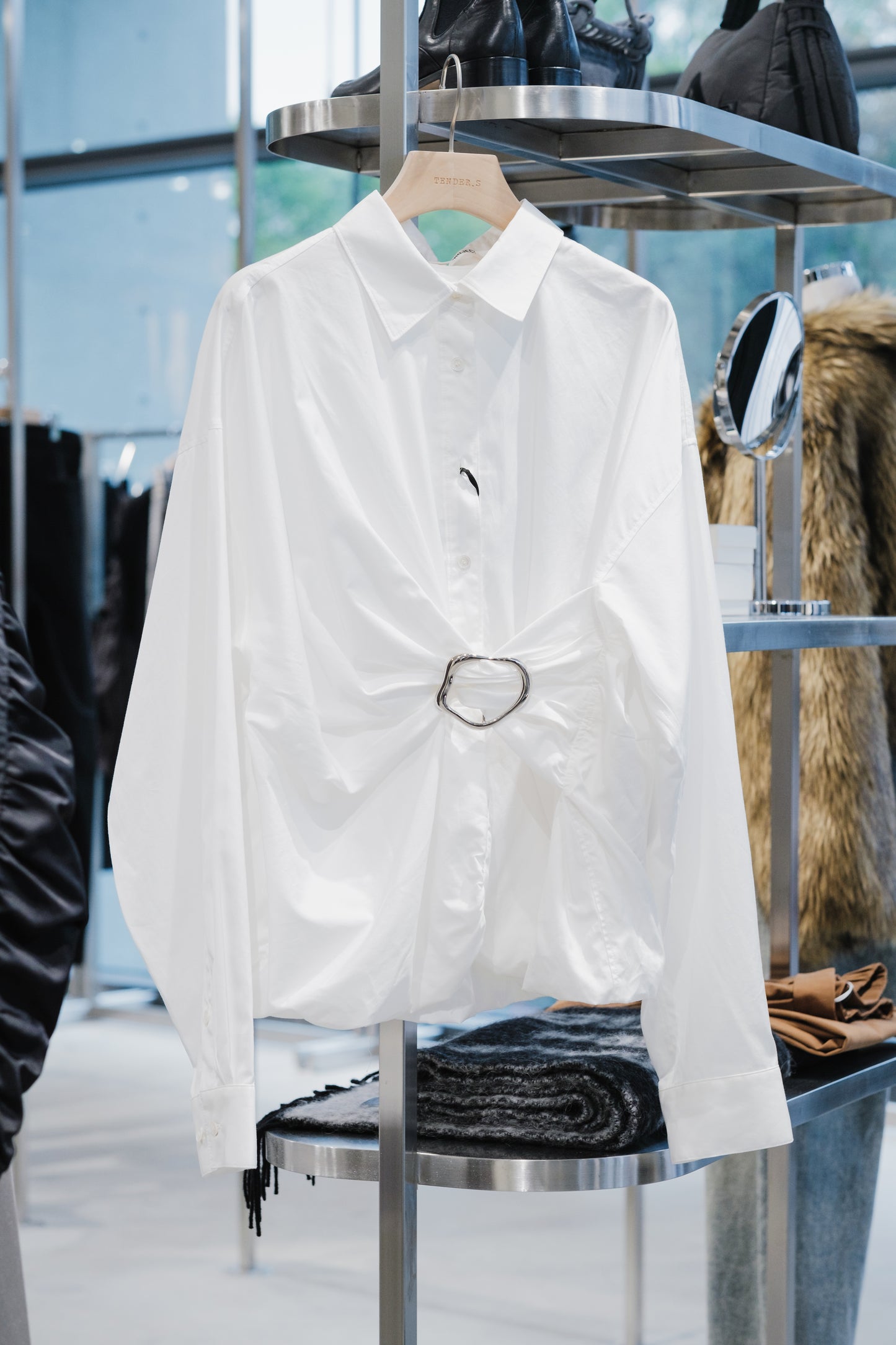 buckle balloon shirt