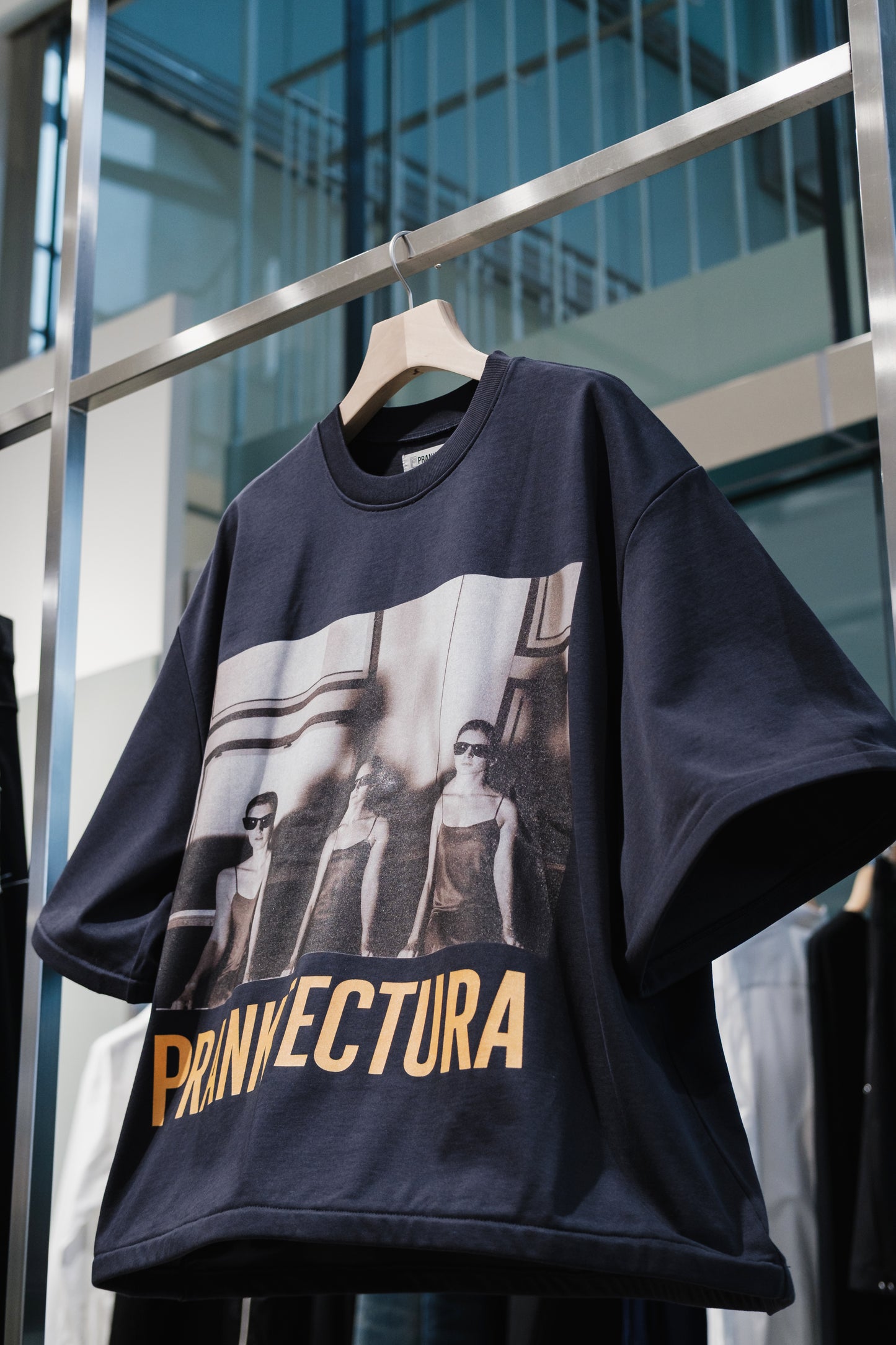 wire hem big tee