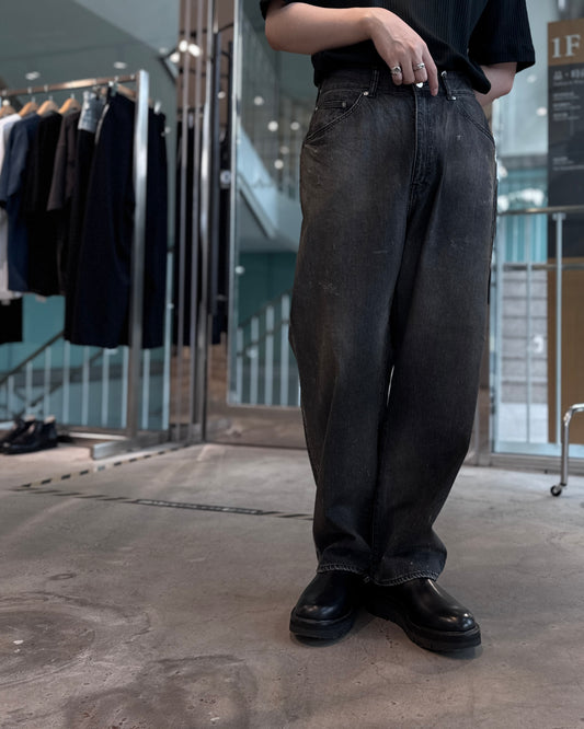 tapered denim pants