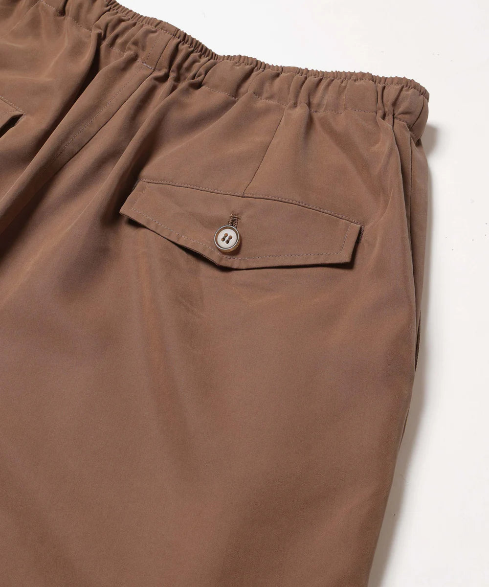 t/r powder cloth / drawstring tapered pants