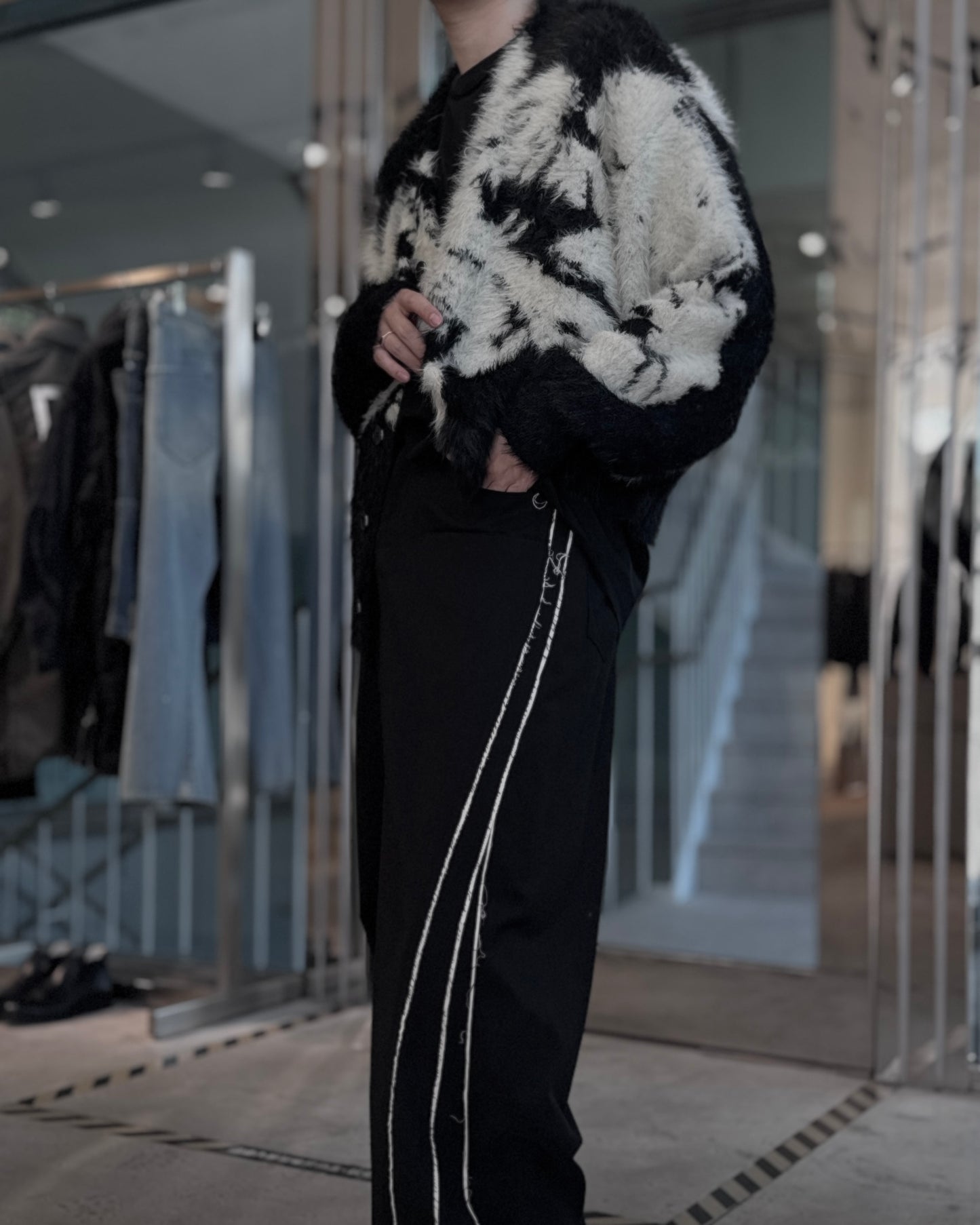 jacquard cardigan “shokkakuteki sonzai”
