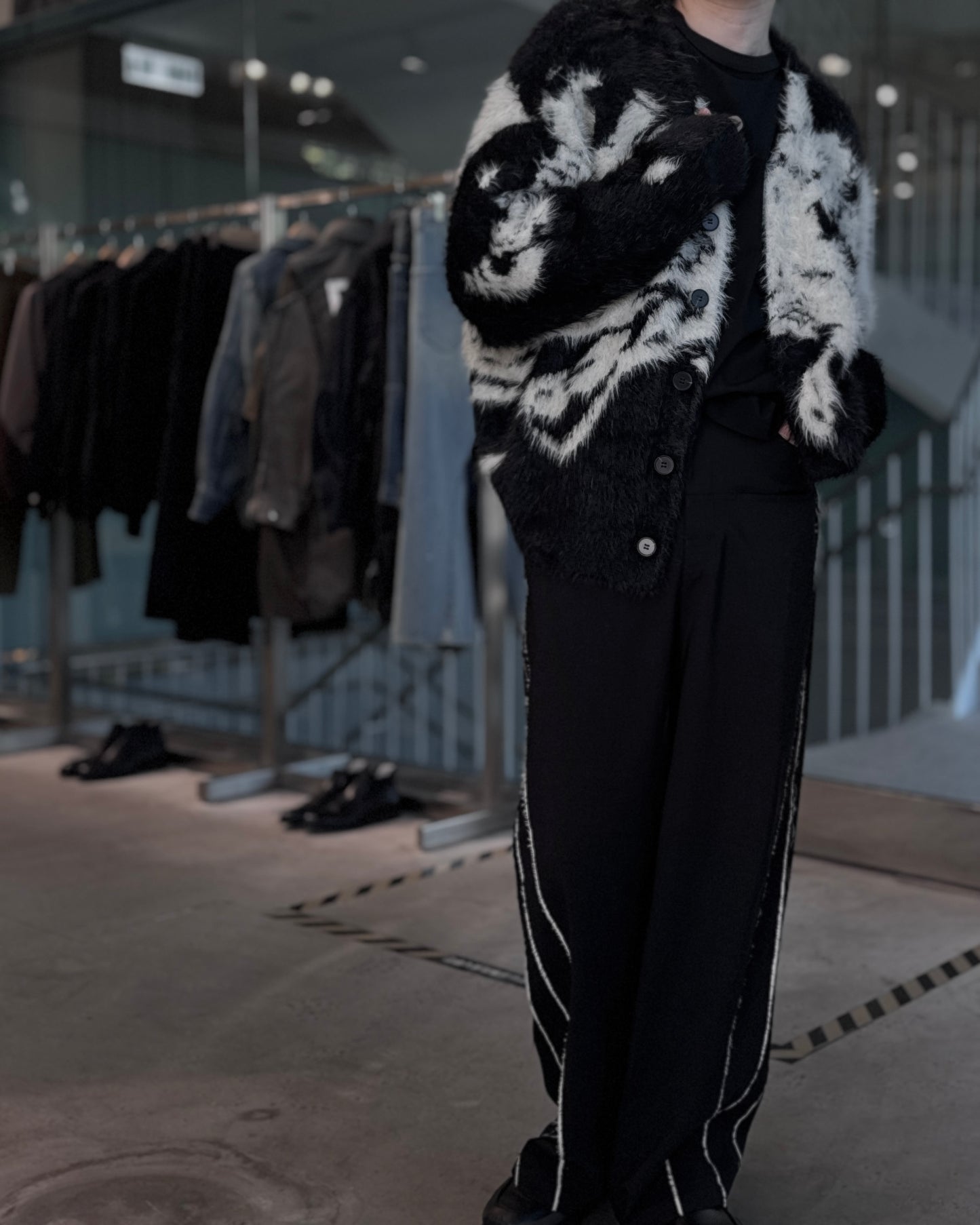 jacquard cardigan “shokkakuteki sonzai”