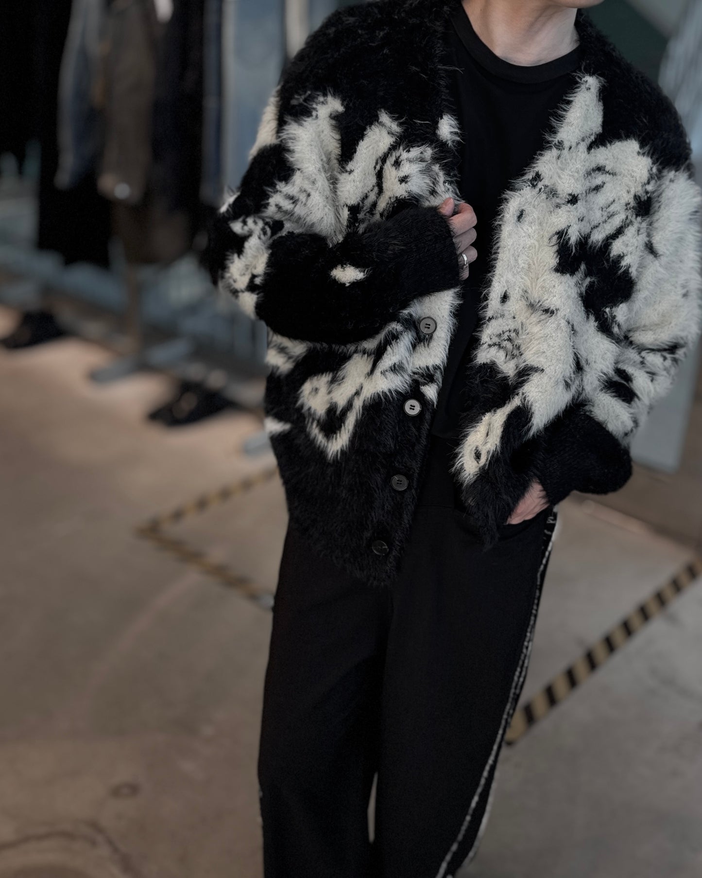 jacquard cardigan “shokkakuteki sonzai”