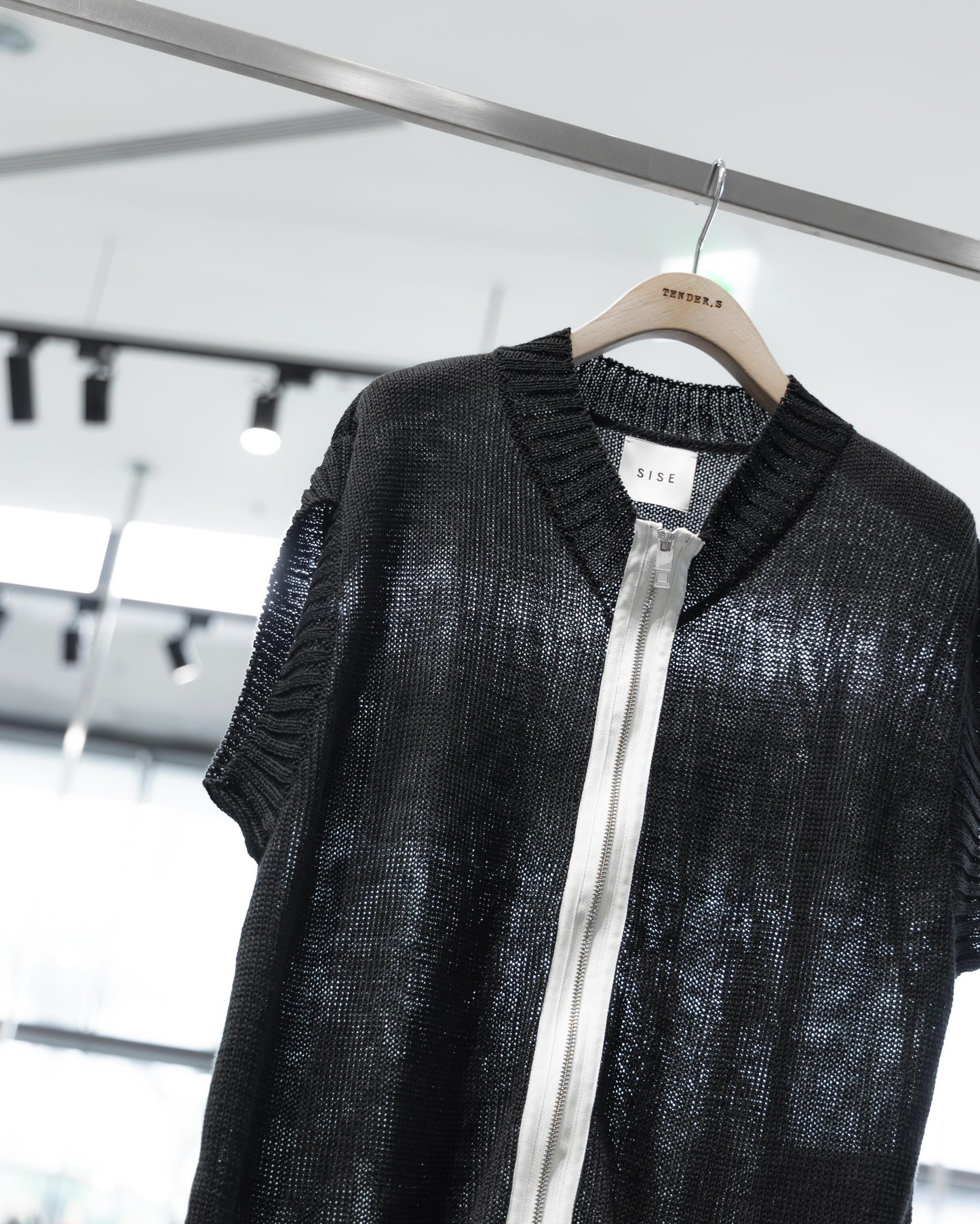 knit zip up vest