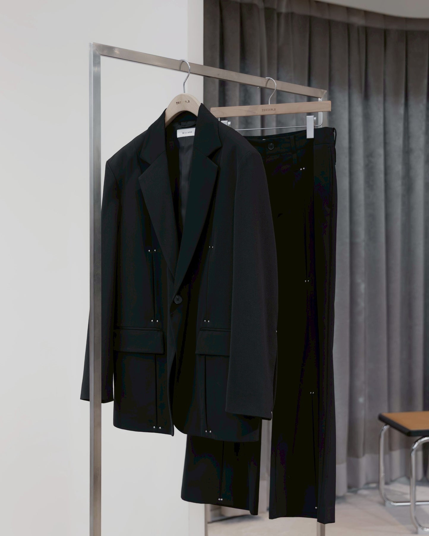 studded motion pleat gab jacket