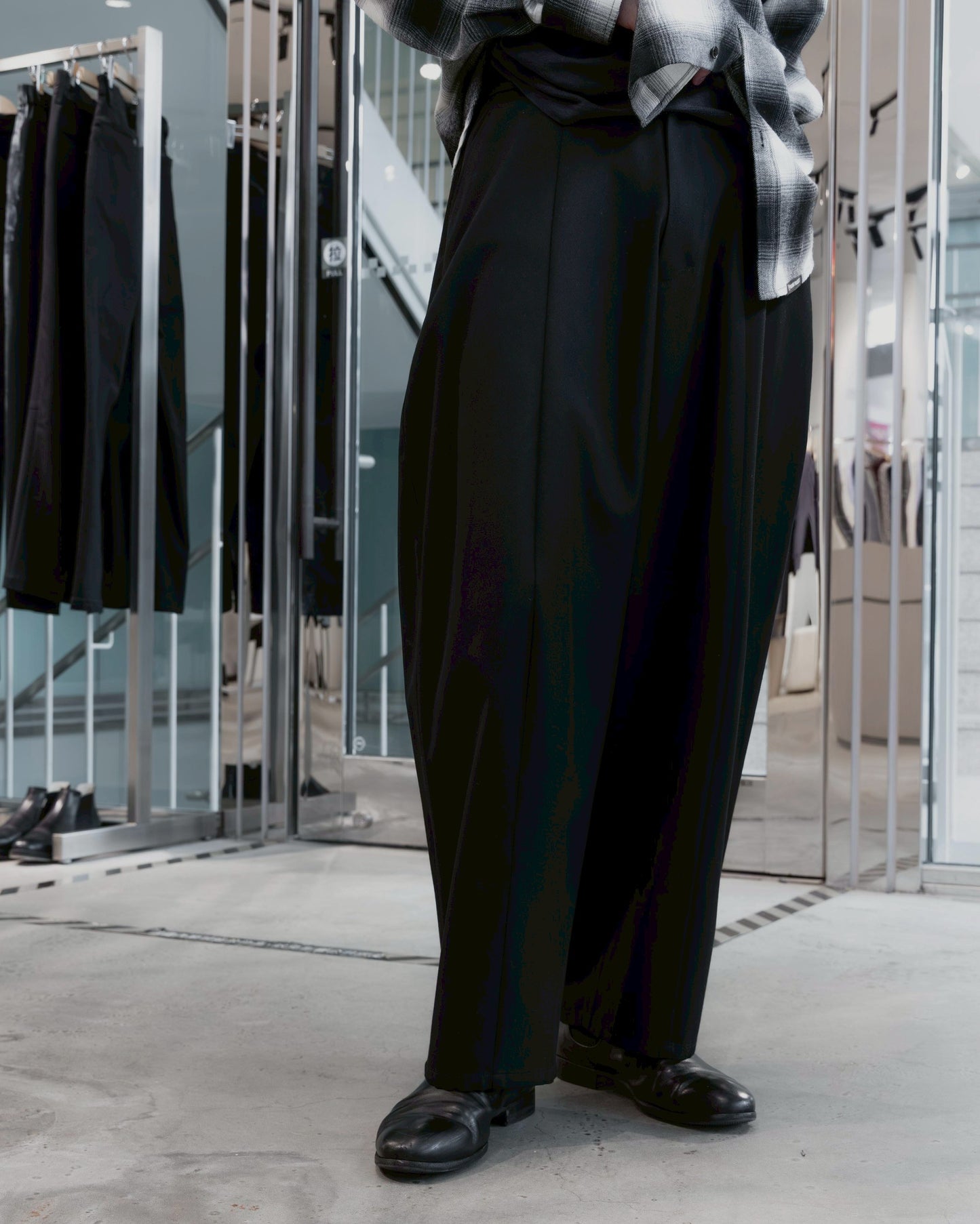 wool wide barrel pants