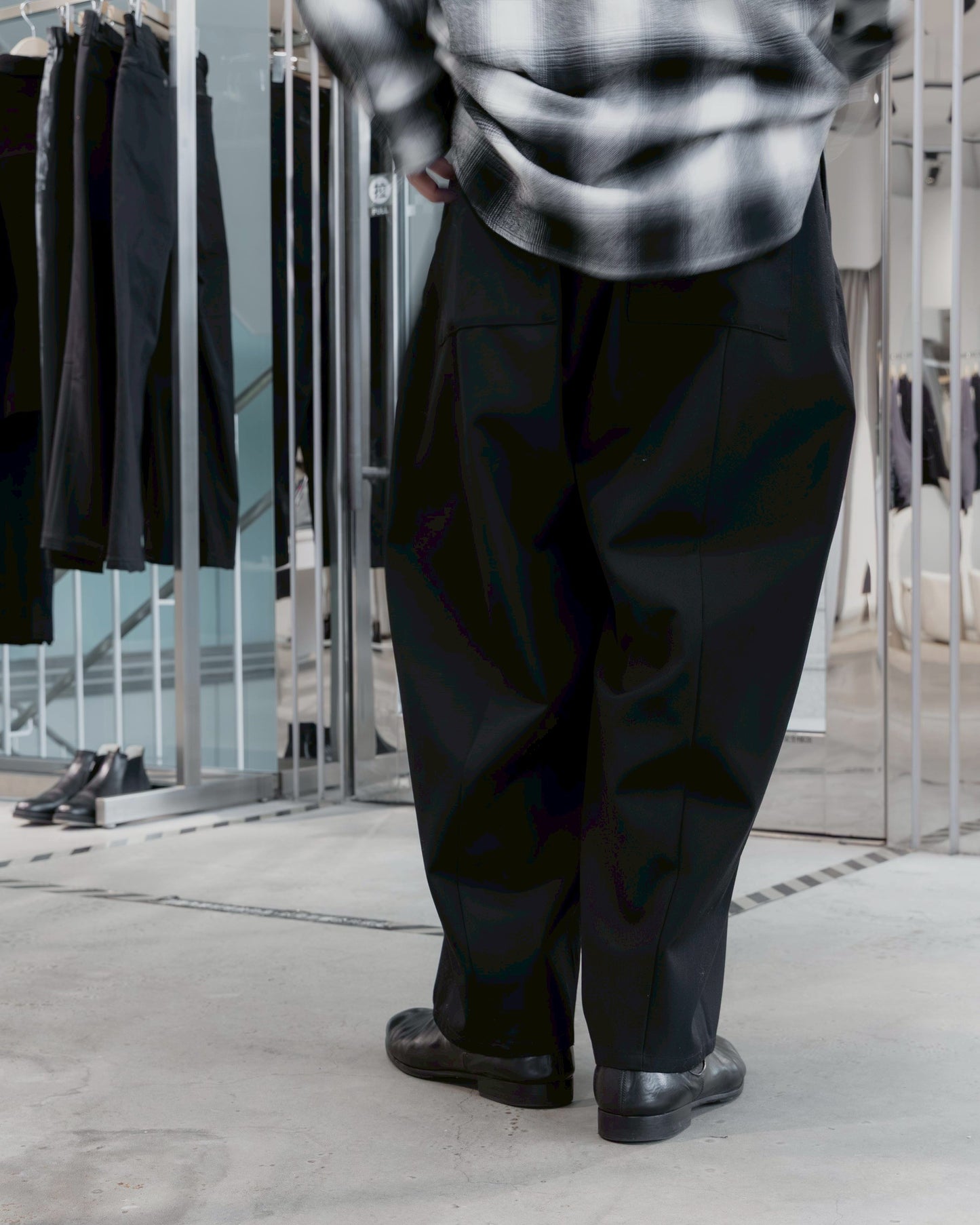 wool wide barrel pants