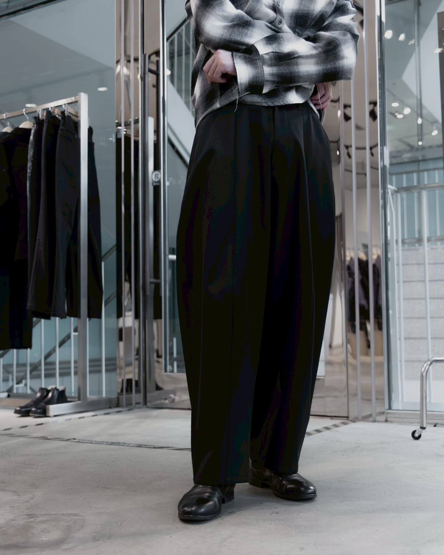 wool wide barrel pants