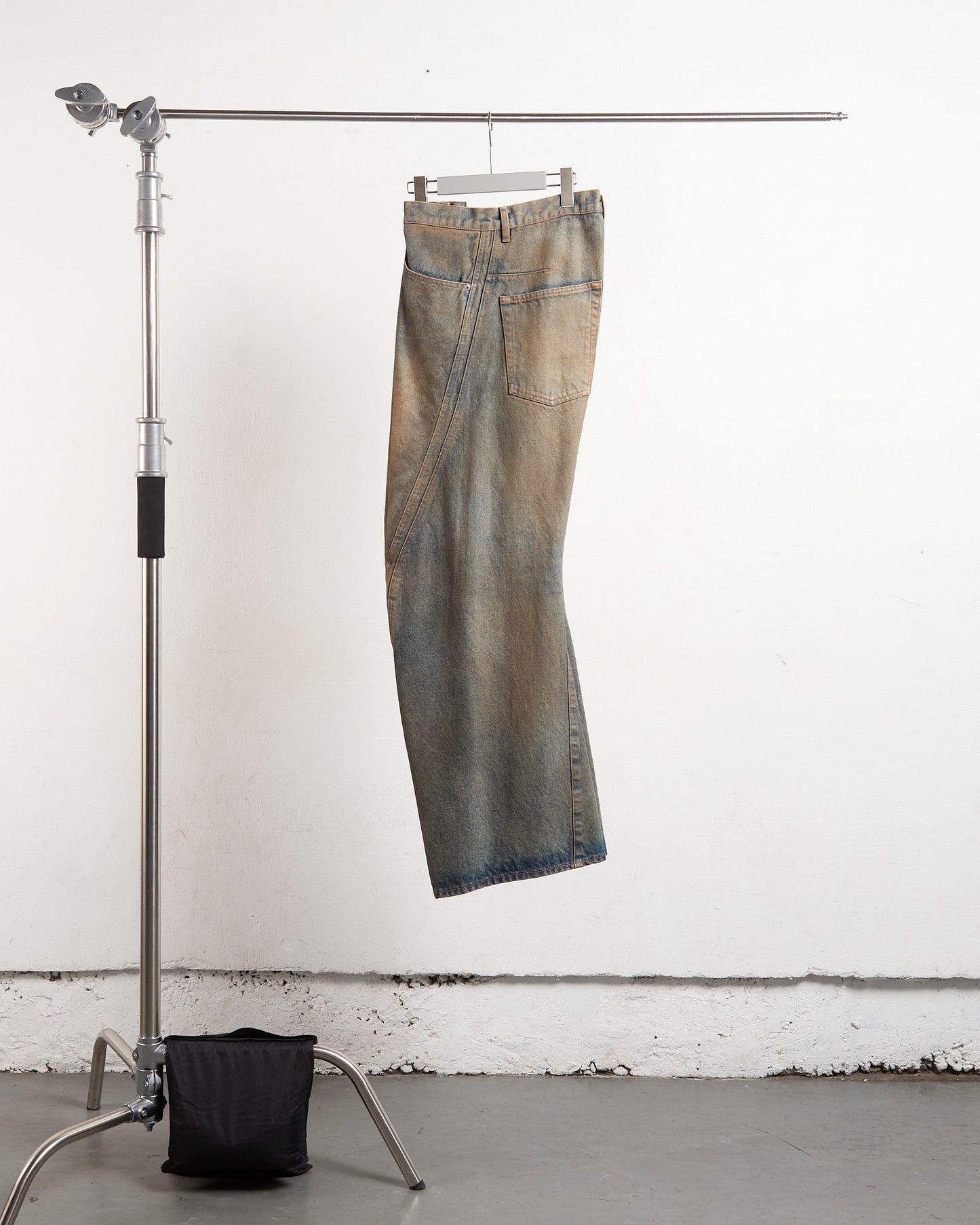 3d curved voluminous leg jeans - mud faded indigo