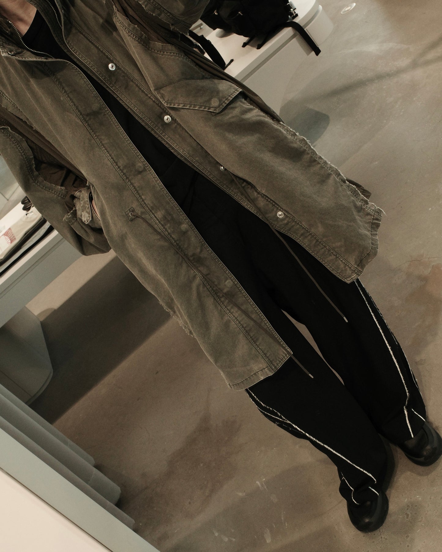 docking mods coat “reverberation”