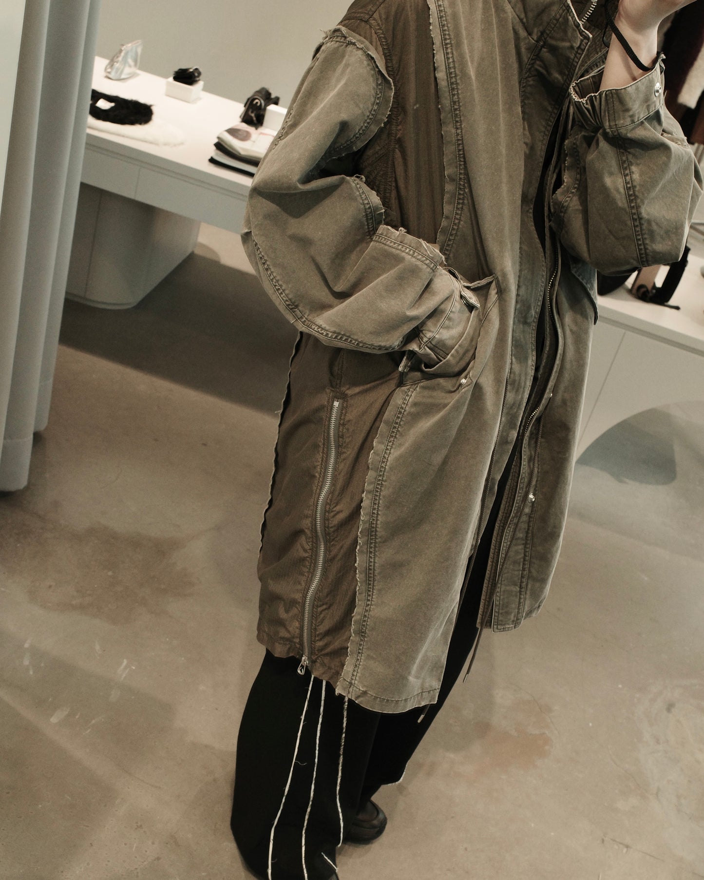 docking mods coat “reverberation”