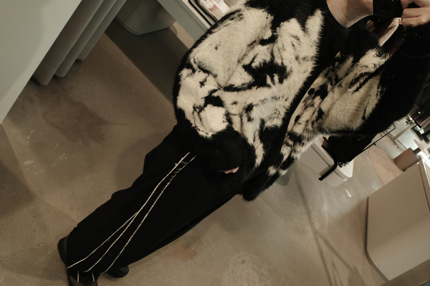 jacquard cardigan “shokkakuteki sonzai”
