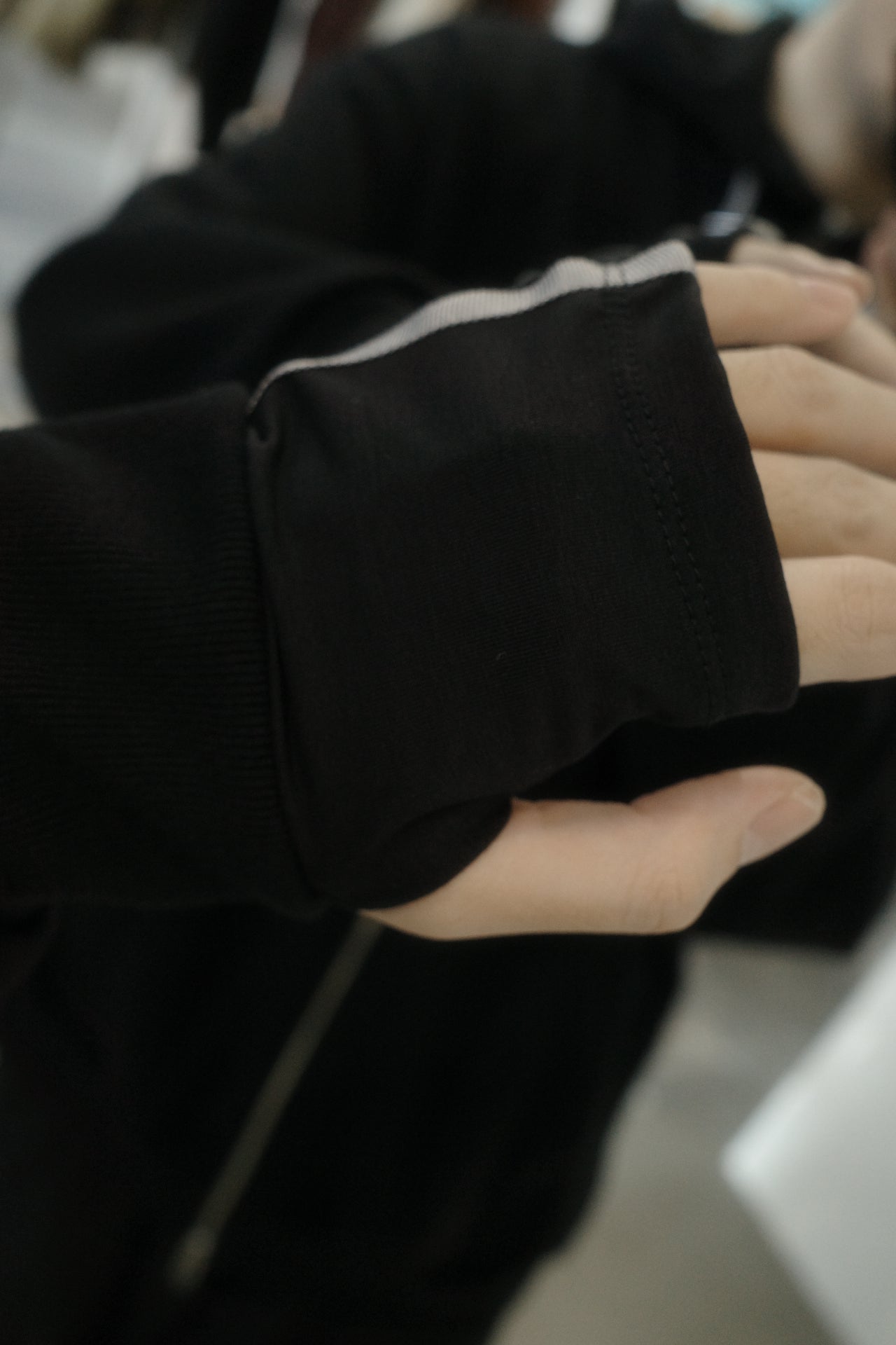 arm cover docking zipup hoodie