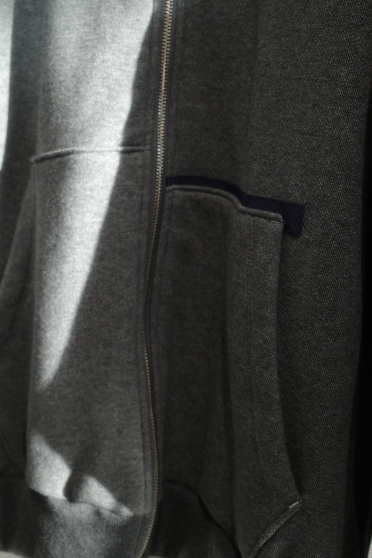 arm cover docking zipup hoodie