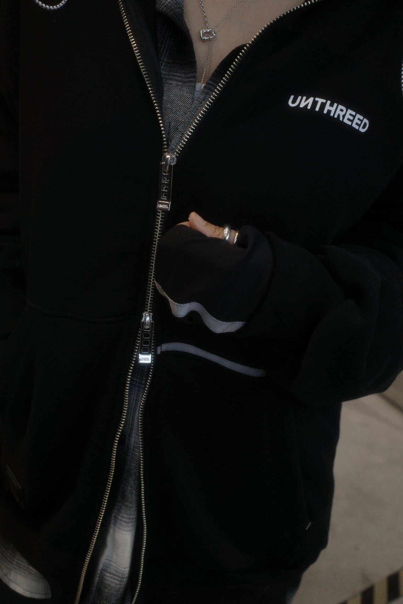 arm cover docking zipup hoodie