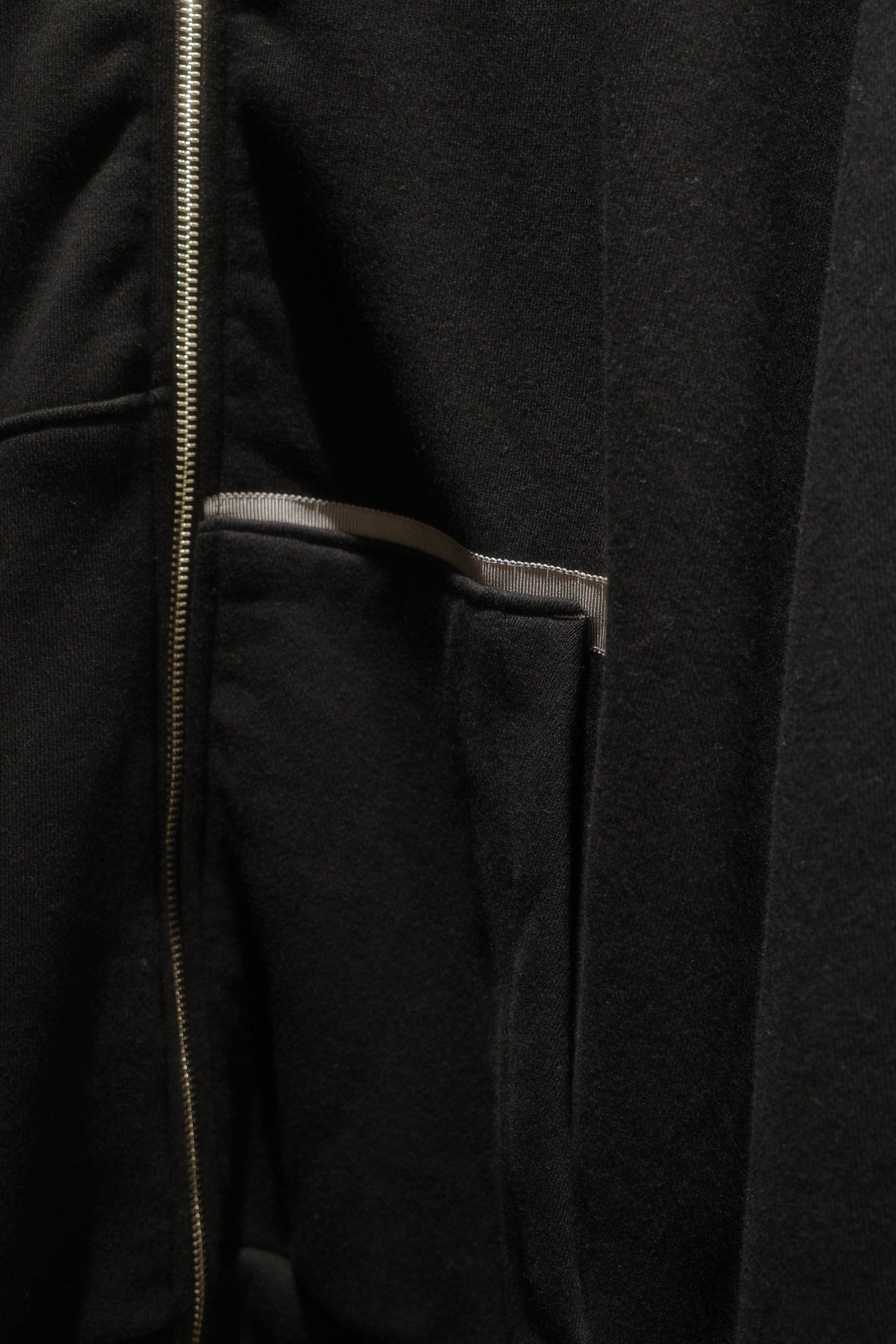 arm cover docking zipup hoodie