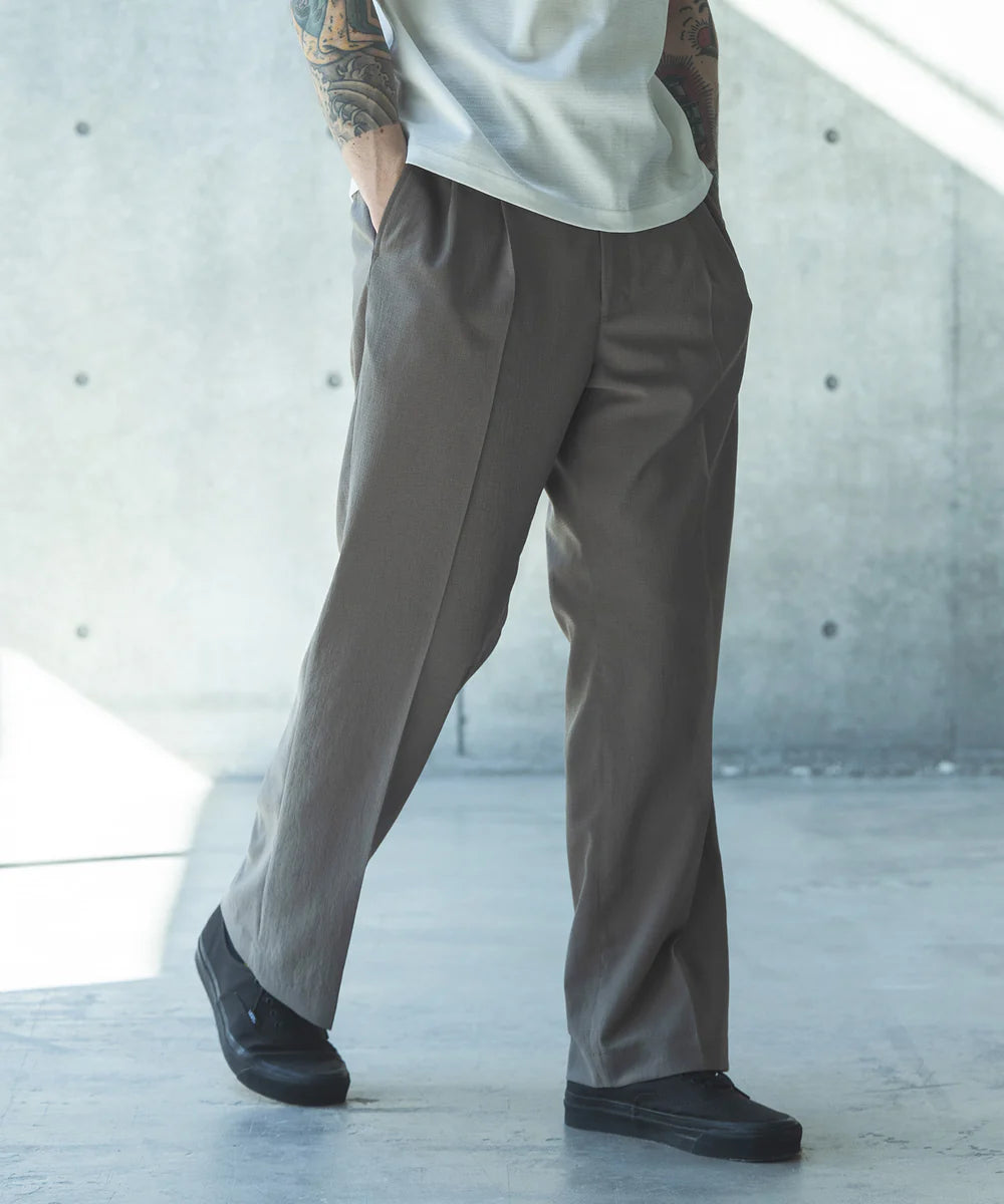 quick dry material / 2tack straight easy pants