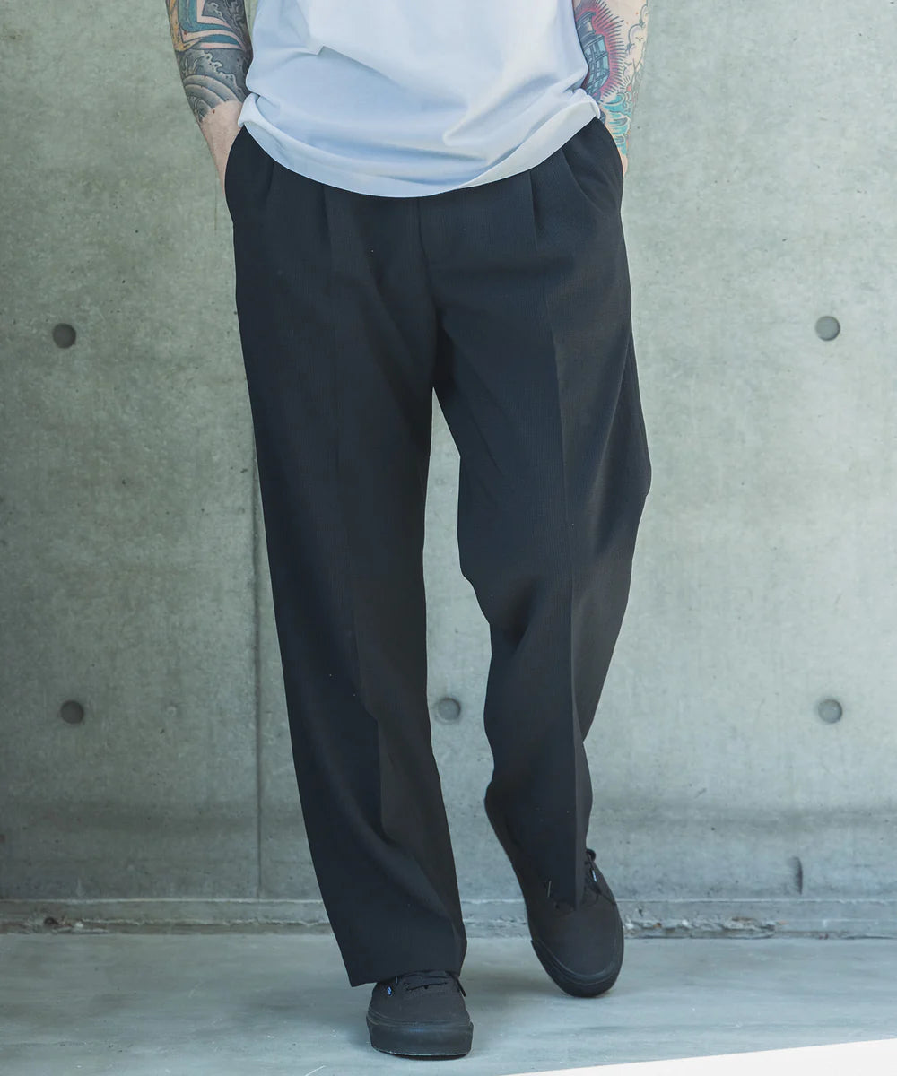 quick dry material / 2tack straight easy pants