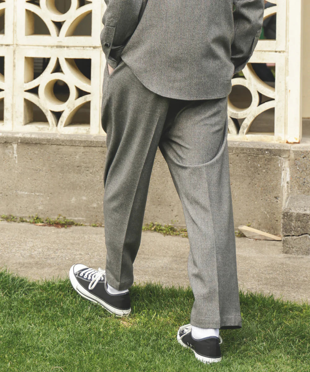 peachskin stretch gabardine / 2tack wide easy pants