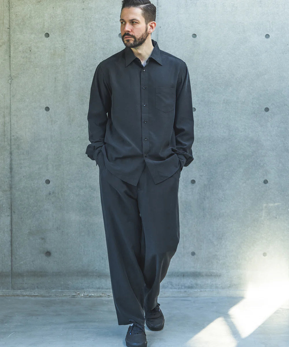 t/r powder cloth / drawstring tapered pants