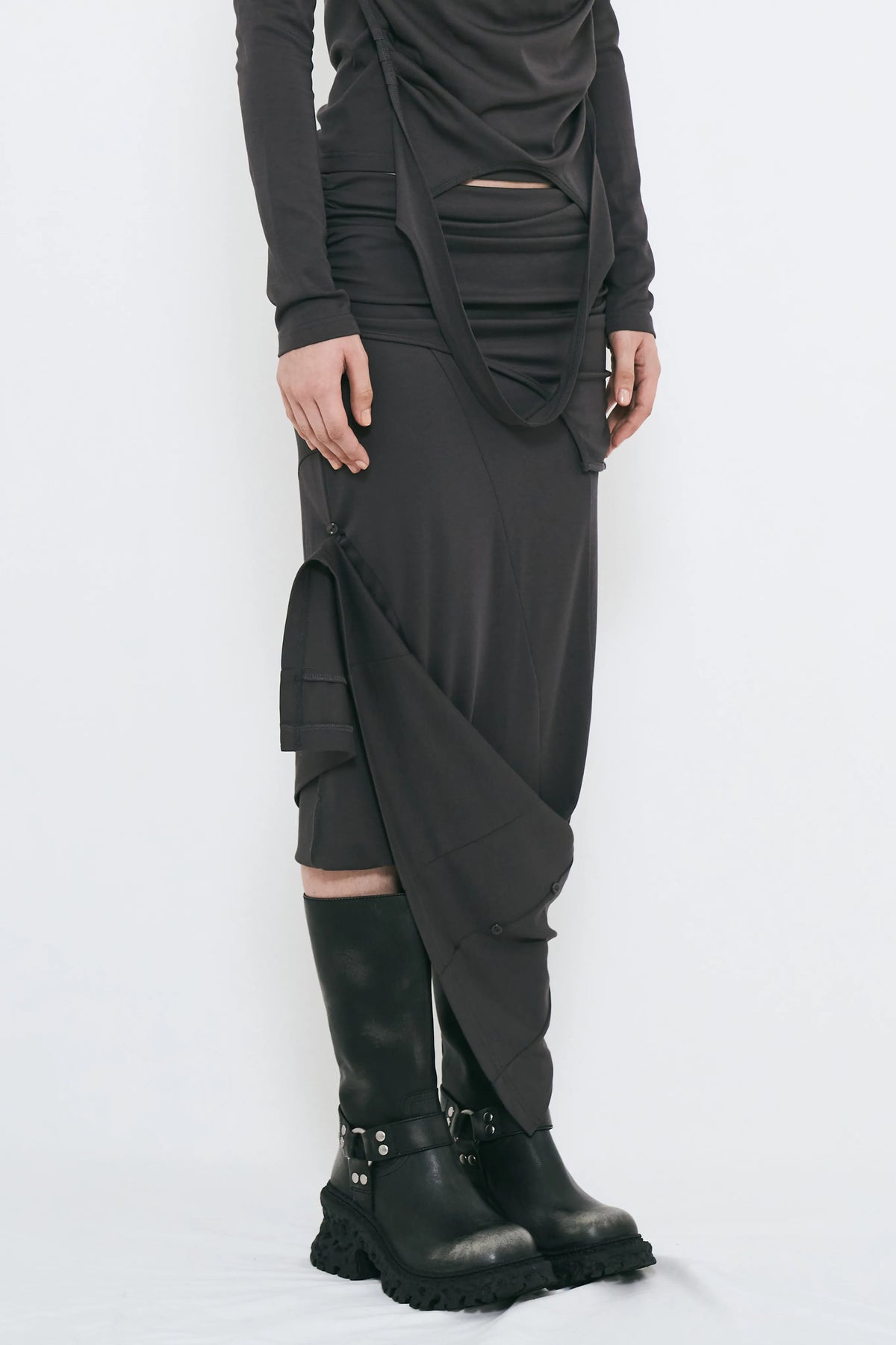 2way button maxi skirt