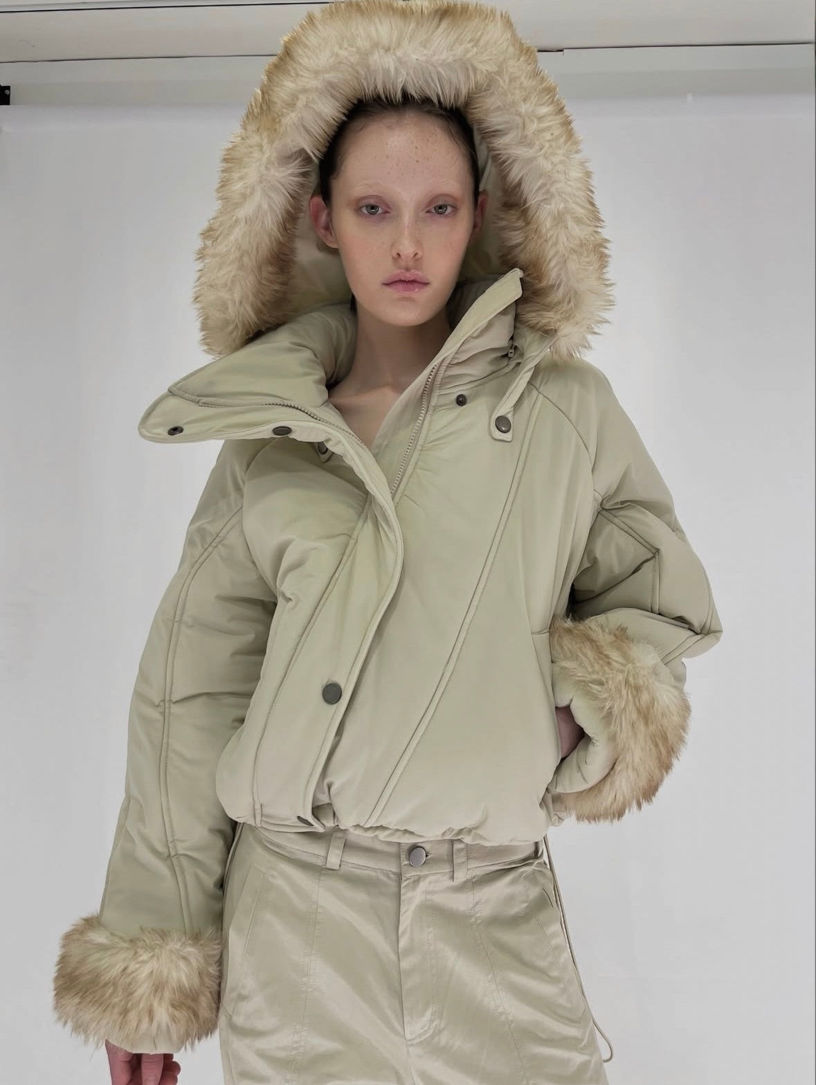 fur hooded padding jacket