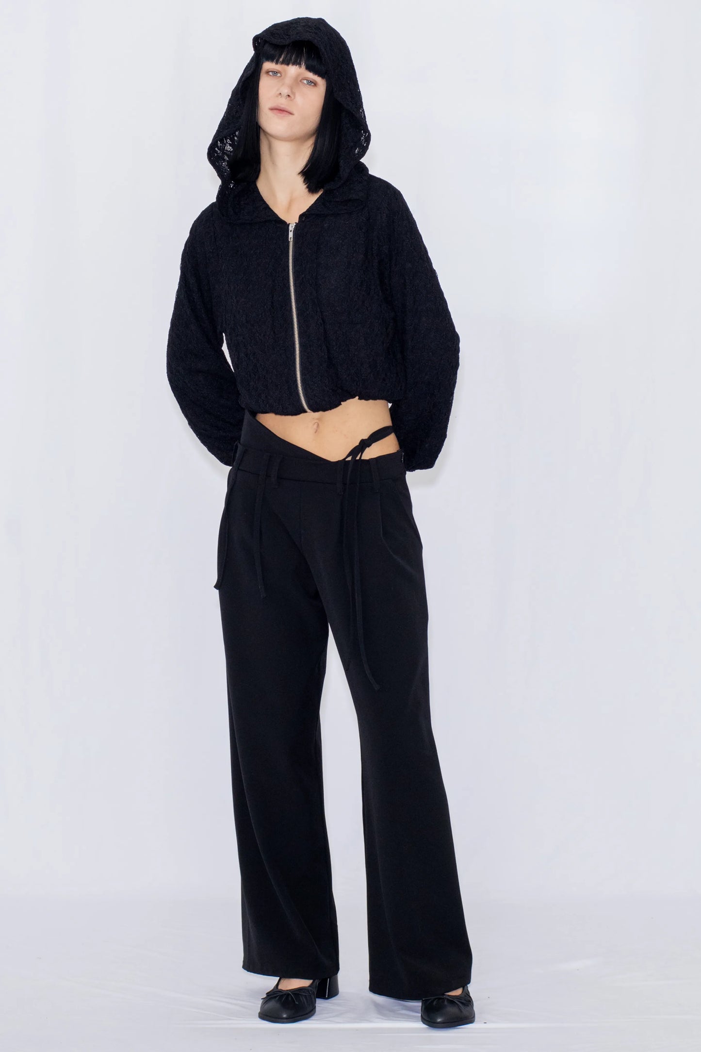 string wide trousers