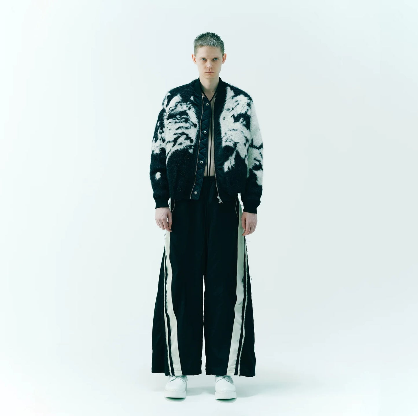 jacquard cardigan “shokkakuteki sonzai”