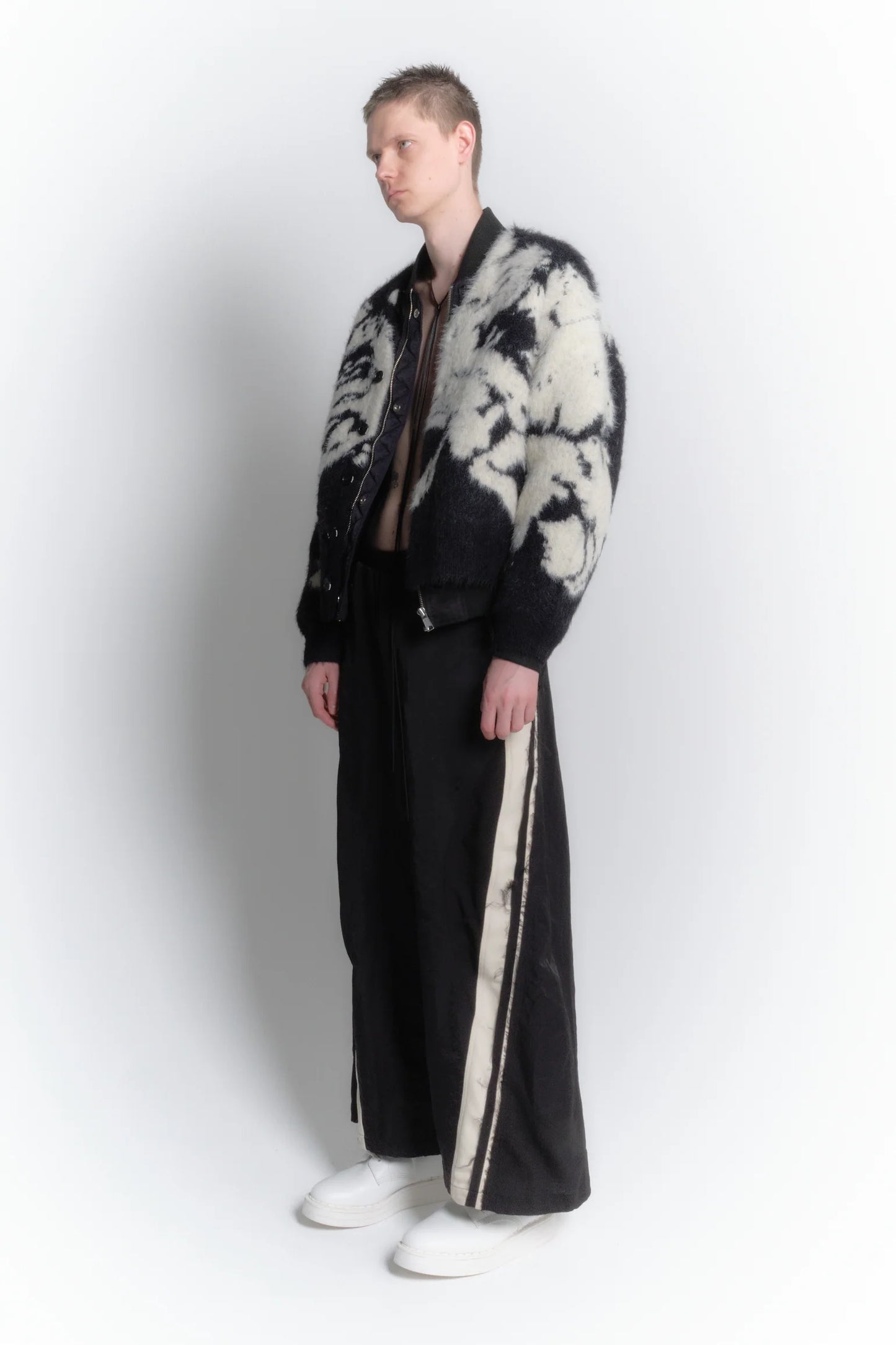 jacquard cardigan “shokkakuteki sonzai”