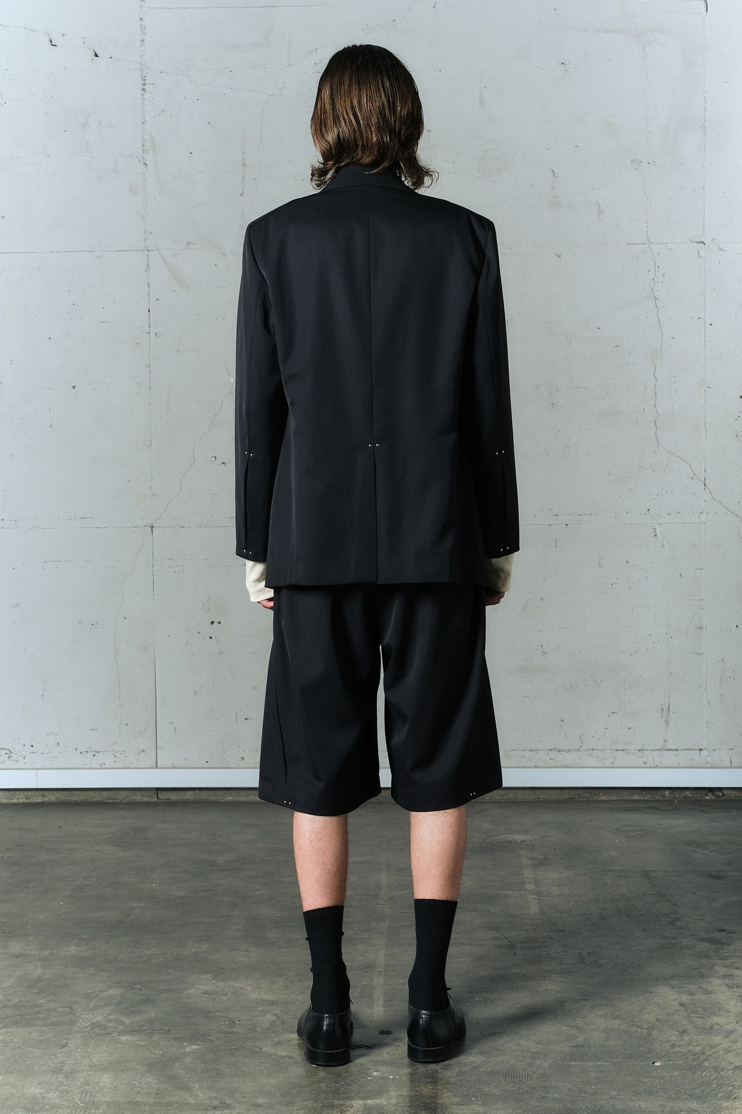 studded motion pleat gab jacket