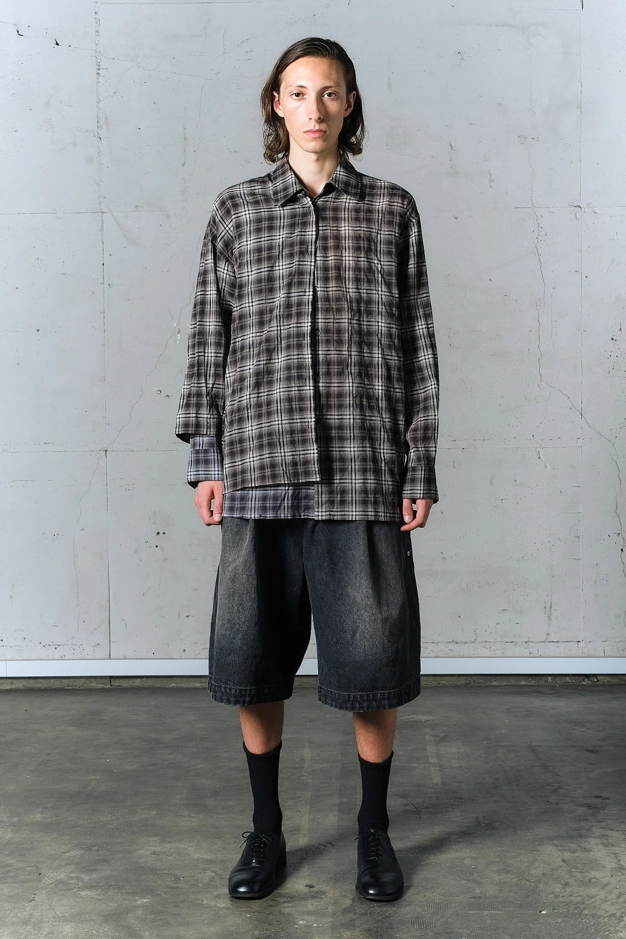 motion pleat wide denim shorts