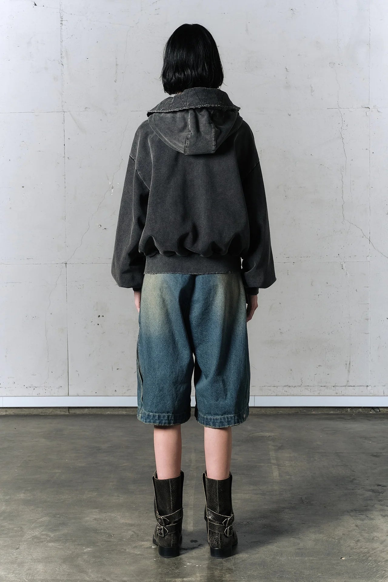 motion pleat wide denim shorts