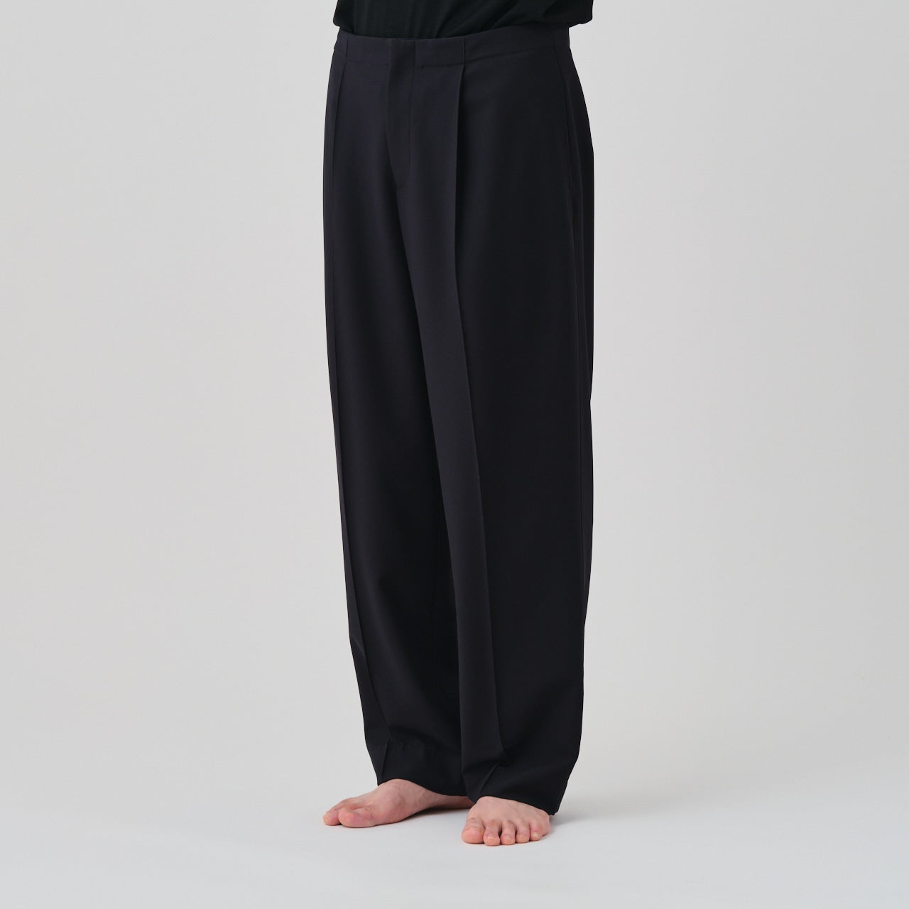 cupro twill balancircular® tuck tailored pants