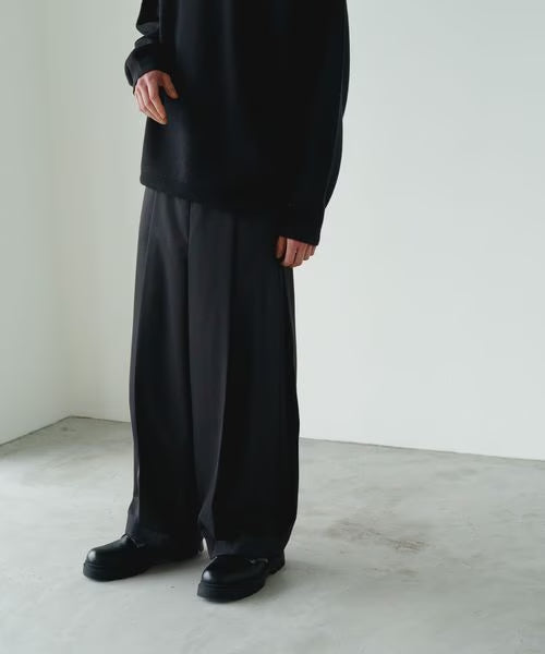 wool wide pleated pants