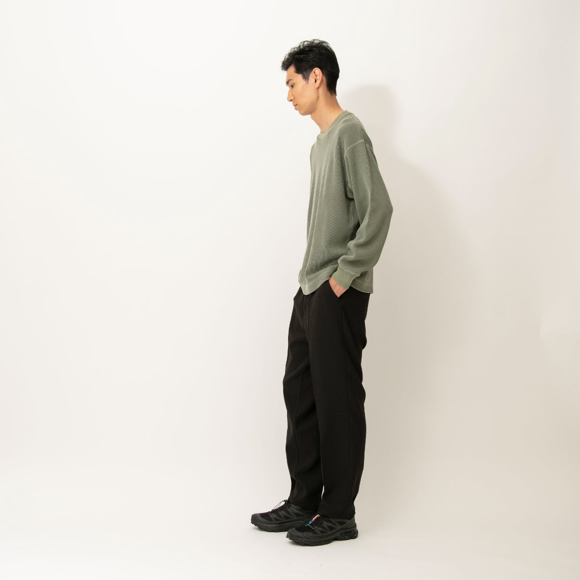 stretch twill one-tuck easy pants