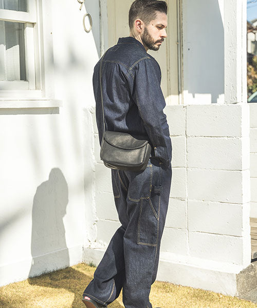 imperma-leather / neat shoulder bag