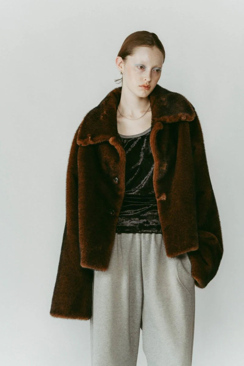 point collar fur coat