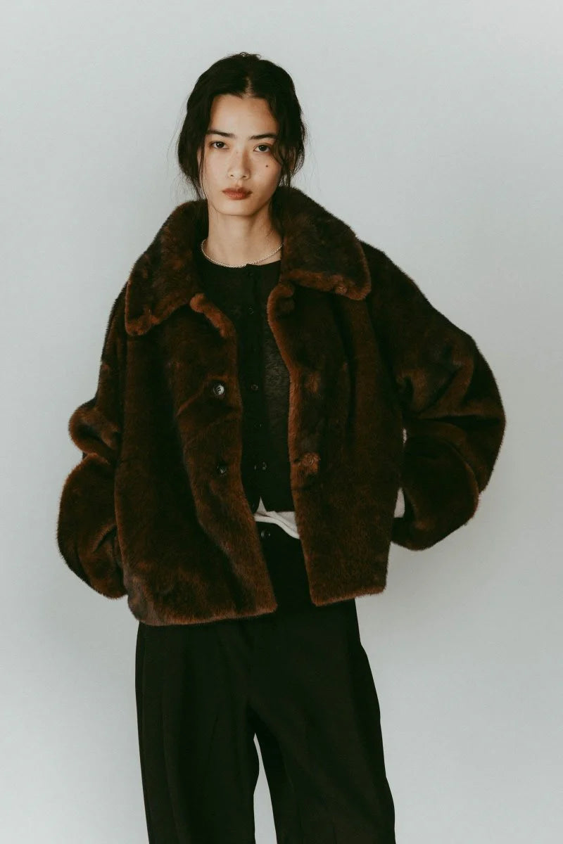 point collar fur coat